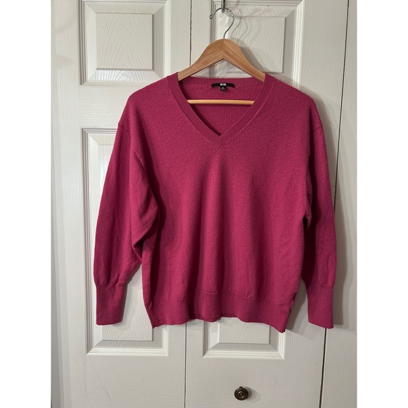 Uniqlo Sweaters - UNIQLO Wool V Neck Sweater Magenta Pink Dolman Sleeve Women‎ XL